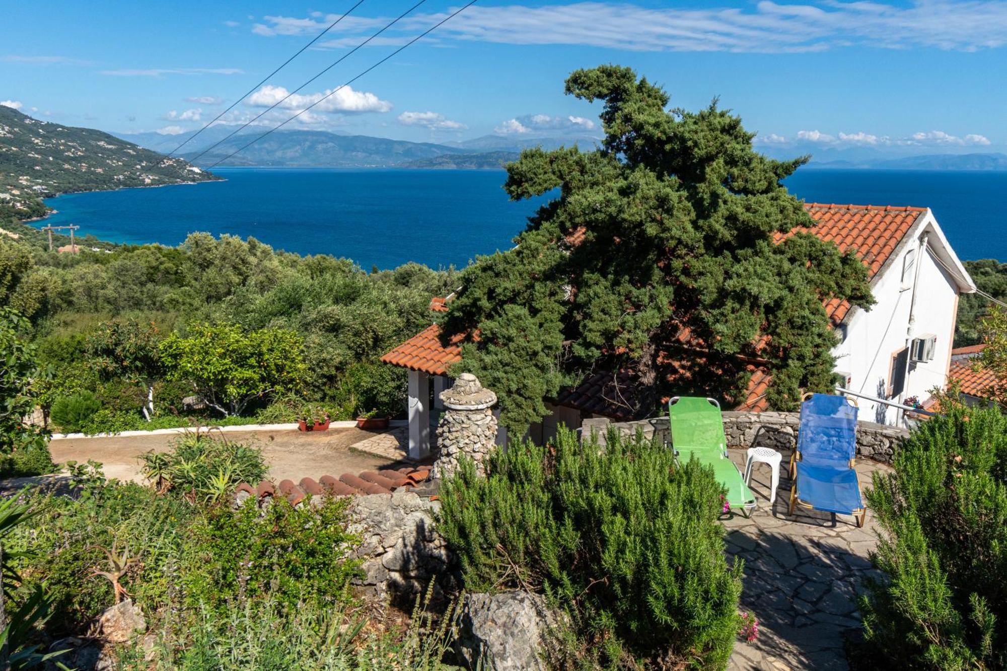 Aphrodite'S Maisonette On Corfu Island Mparmpati Eksteriør billede