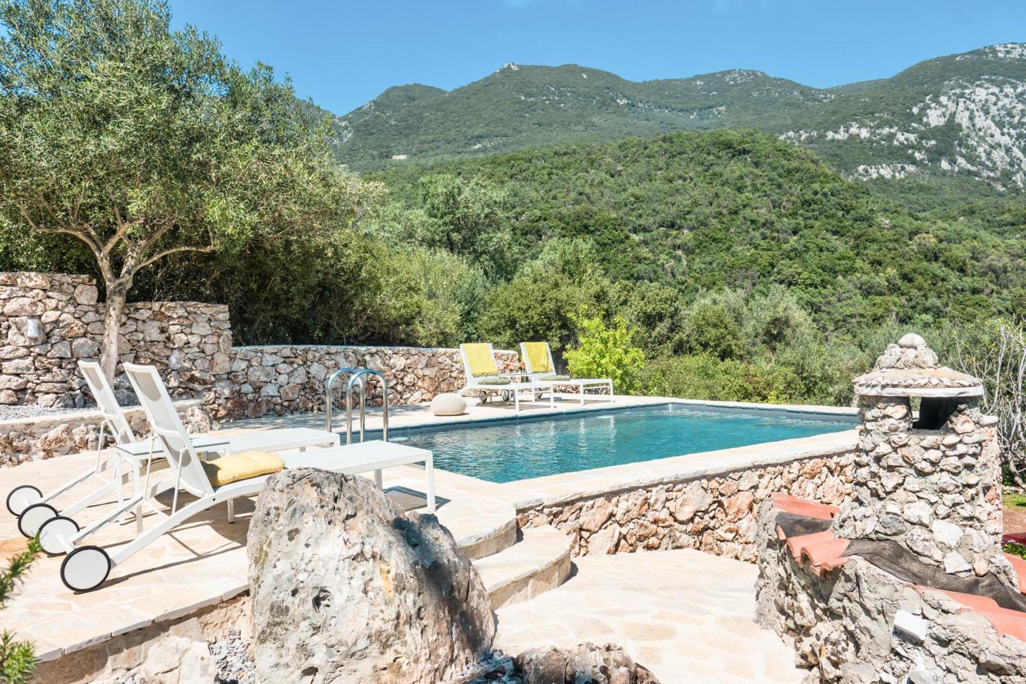 Aphrodite'S Maisonette On Corfu Island Mparmpati Eksteriør billede